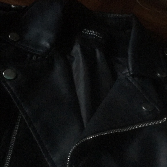 SOLD need gone asap !!! - Picture 3 of 4